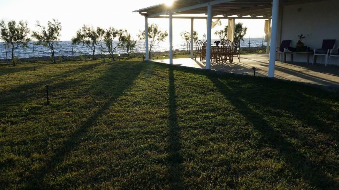 フィリアトラ Seaside Houseヴィラ エクステリア 写真